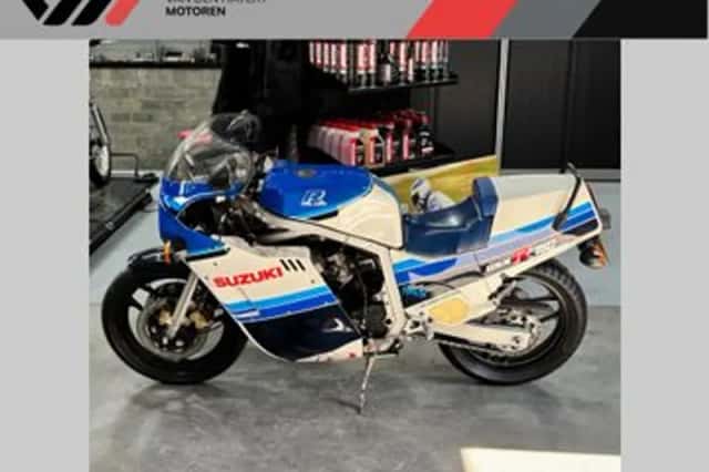Suzuki GSX-R750 (1985) thumbnail 2