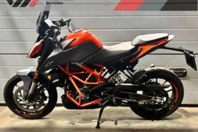 KTM 390 Duke (2024) thumbnail 4