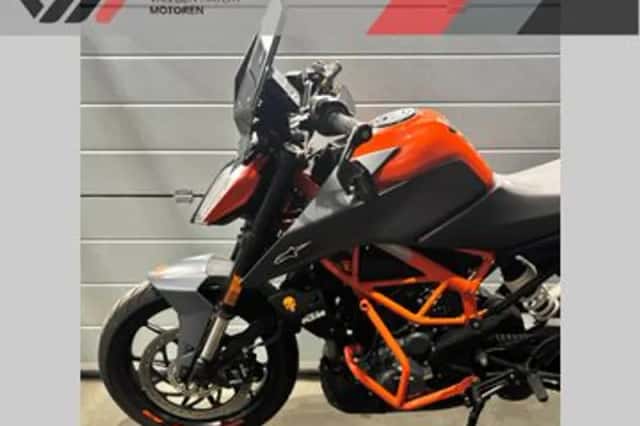 KTM 390 Duke (2024) thumbnail 5