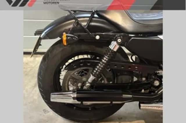 Harley-Davidson Sportster (2012) thumbnail 4