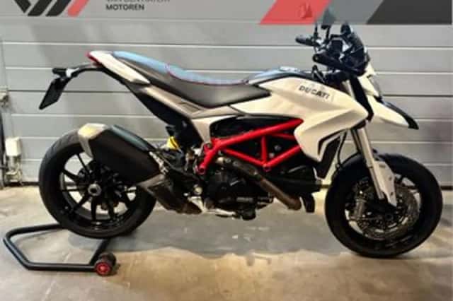 Ducati Hypermotard 939 (2016) thumbnail 1