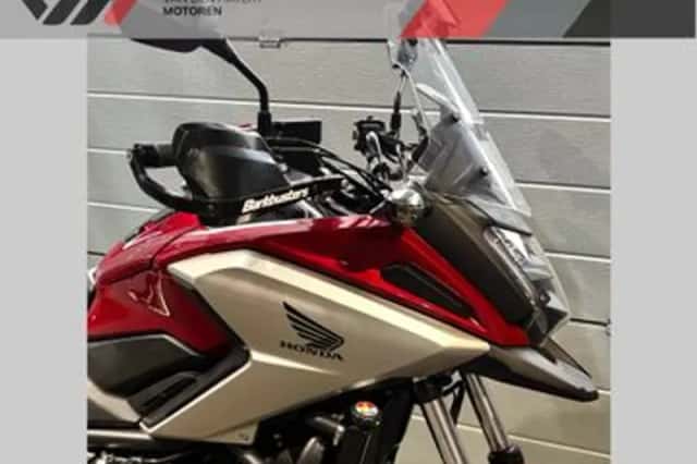 Honda NC750X (2017) thumbnail 2