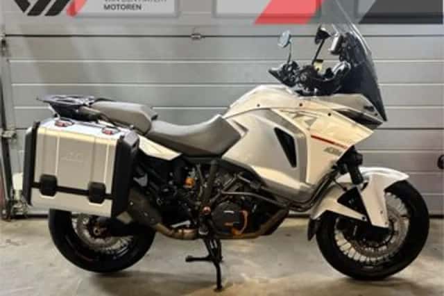 KTM 1290 Super Adventure (2015) thumbnail 1