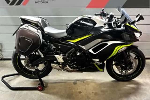 Kawasaki Ninja 650 (2021) thumbnail 1