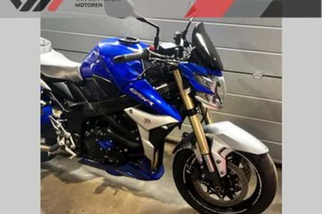 Suzuki GSR750 (2014) thumbnail 2
