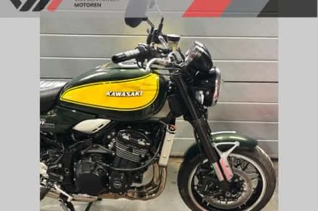 Kawasaki Z900RS (2025) thumbnail 2