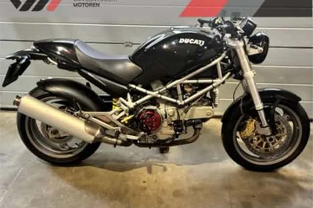 Ducati M 900 I.e. Dark (2002) thumbnail 1