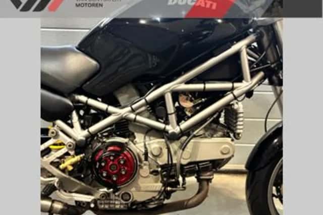 Ducati M 900 I.e. Dark (2002) thumbnail 4