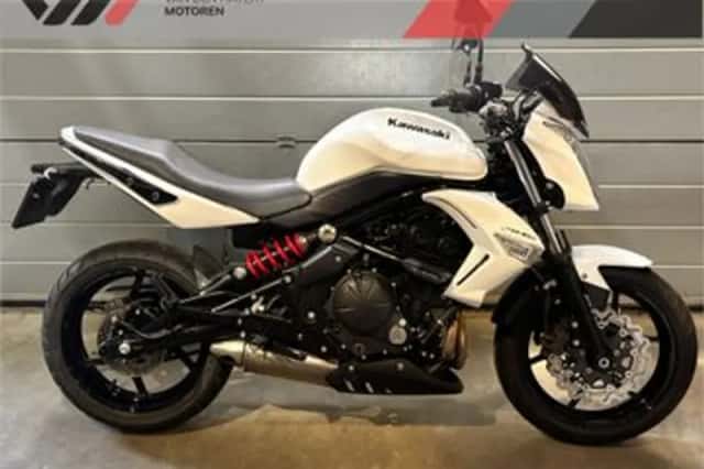 Kawasaki Er-6n (2009) thumbnail 1