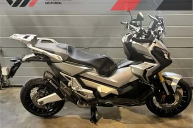 Honda X ADV (2017) thumbnail 1