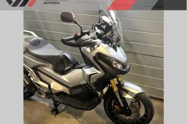 Honda X ADV (2017) thumbnail 2