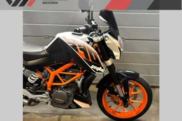 KTM 390 Duke (2013) thumbnail 2