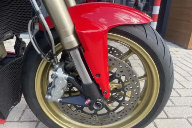 Ducati Streetfighter 848 (2013) thumbnail 5