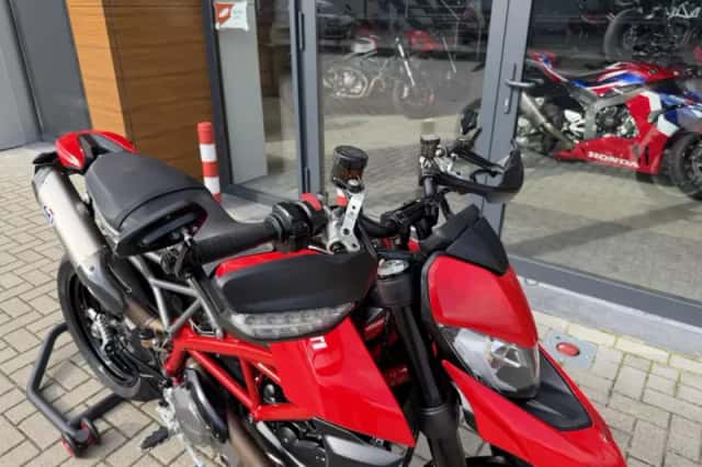 Ducati Hypermotard 950 (2019) thumbnail 4