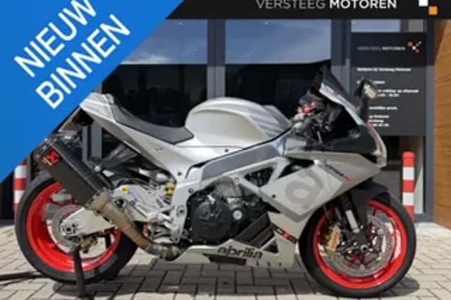 Aprilia RSV4 (2009) thumbnail 1
