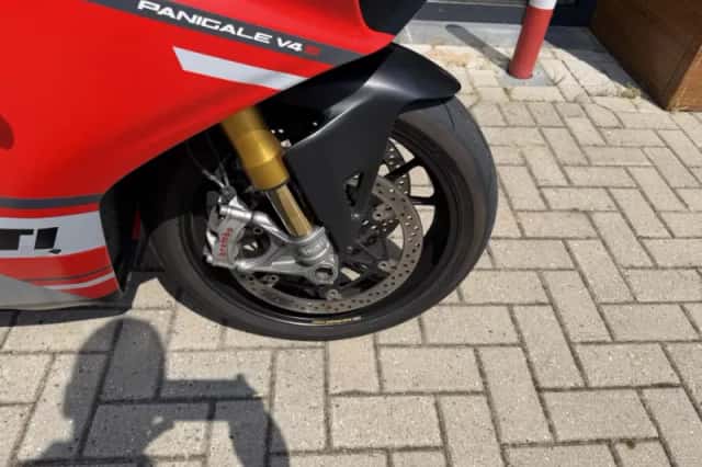 Ducati Panigale V4S (2019) thumbnail 5