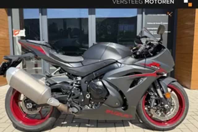 Suzuki GSX-R1000A (2017) thumbnail 1