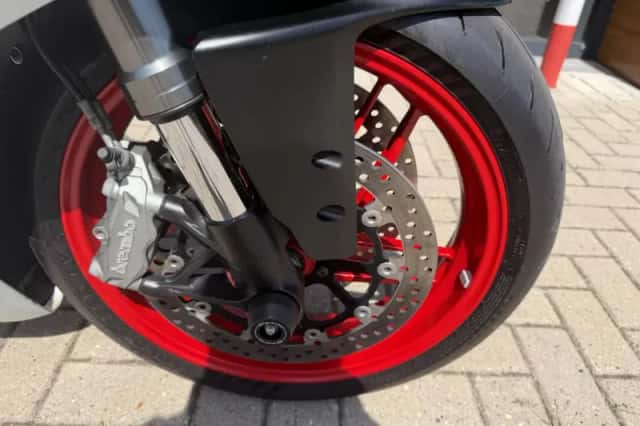 Ducati 899 Panigale (2014) thumbnail 4