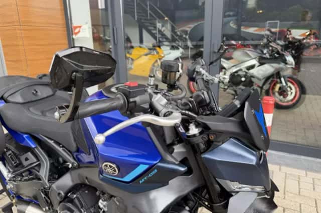 Yamaha MT-09 (2024) thumbnail 4