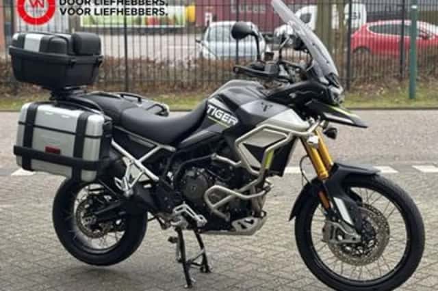 Triumph Tiger 900 Rally (2024) thumbnail 1