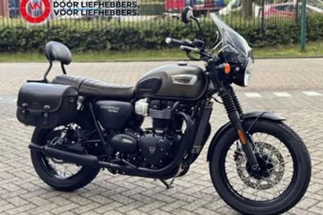 Triumph Bonneville T100 (2020) thumbnail 1