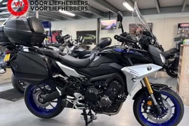 Yamaha Tracer 900 (2018) thumbnail 1