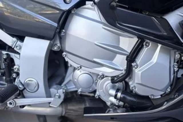 Yamaha FJR 1300 AE (2017) thumbnail 5