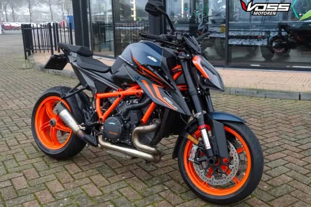 KTM 1290 Super Duke R (2021) thumbnail 2