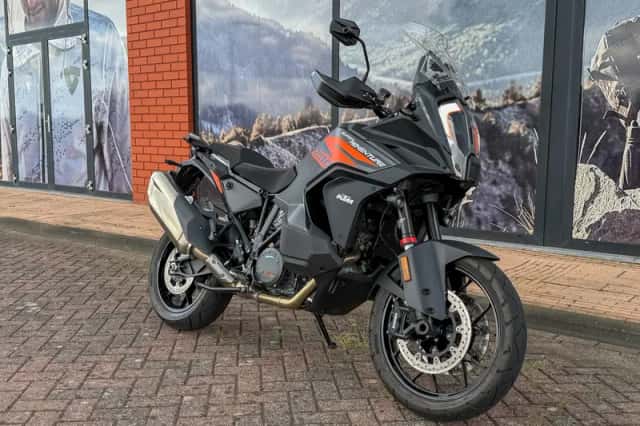 KTM 1290 Super Adventure S (2021) thumbnail 2