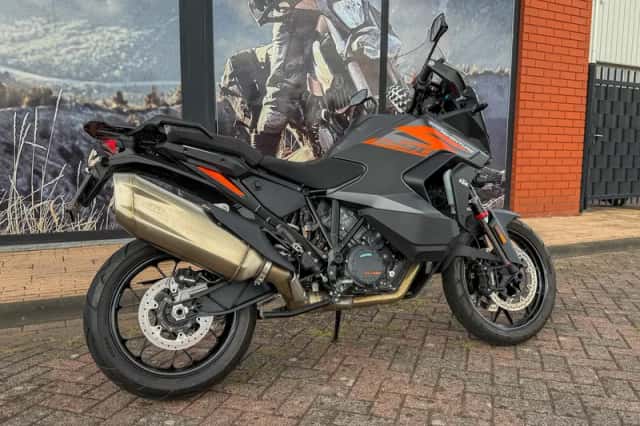 KTM 1290 Super Adventure S (2021) thumbnail 5