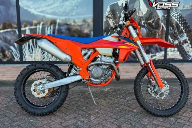 KTM 350 EXC-F SIX Days (2022) thumbnail 1