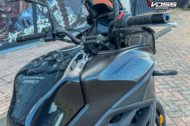 Kawasaki Versys 650 (2022) thumbnail 5