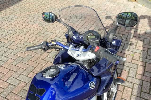 Yamaha FZ 6S Fazer (2004) thumbnail 5