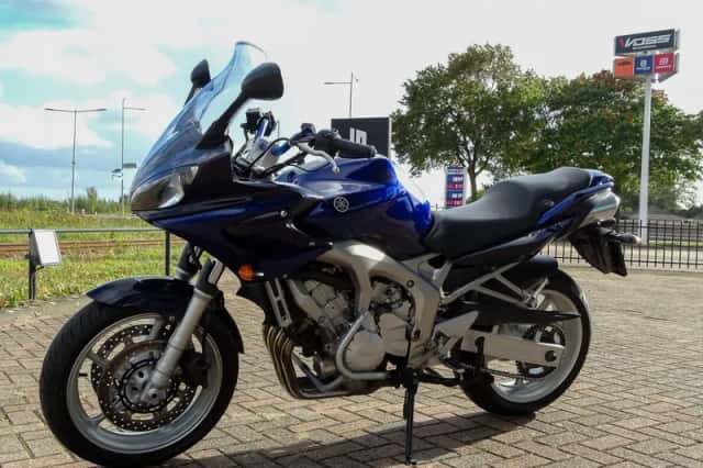 Yamaha FZ 6S Fazer (2004) thumbnail 6