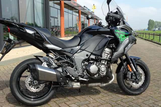 Kawasaki Versys 1000 S (2022) thumbnail 3