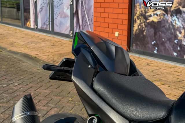 Kawasaki Z H2 (2023) thumbnail 6