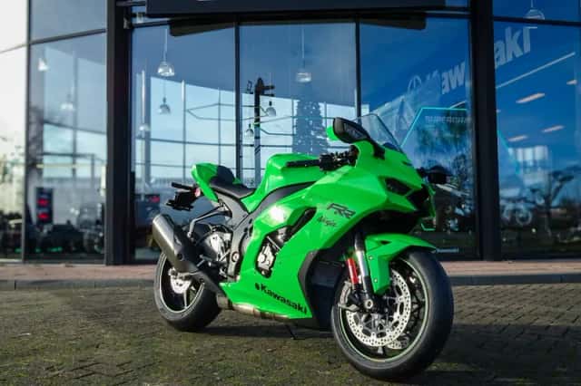 Kawasaki ZX-10RR (2024) thumbnail 1