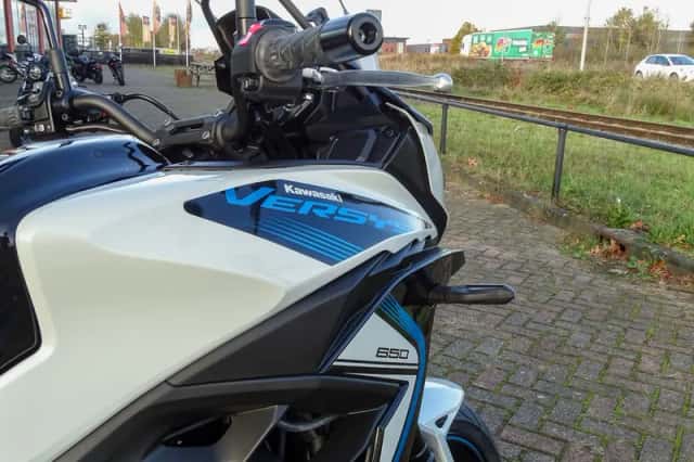 Kawasaki Versys 650 (2025) thumbnail 4