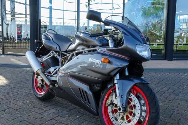 Ducati 750 SS (2003) thumbnail 2