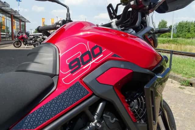 Triumph Tiger 900 GT PRO (2025) thumbnail 4