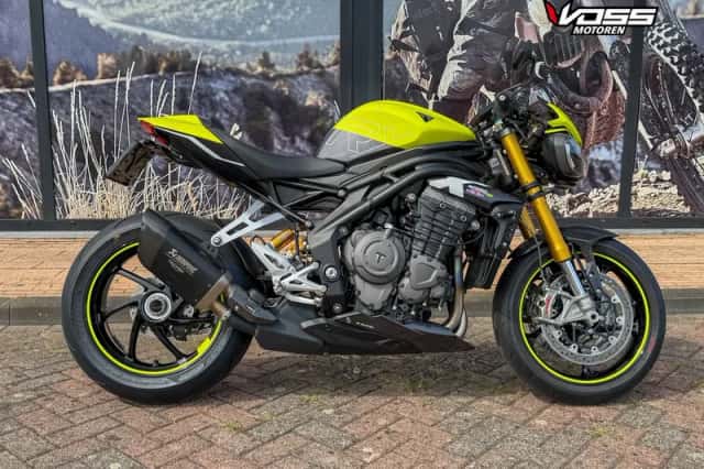 Triumph SPEED TRIPLE 1200 RX (2025) thumbnail 1