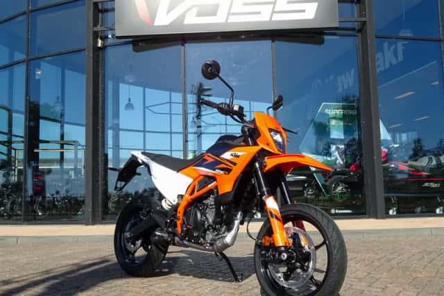 KTM SMC 125 (2025) thumbnail 1