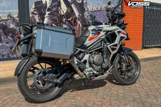 Triumph Tiger 1200 Alpine Edition (2026) thumbnail 5