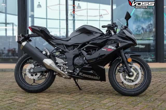 Kawasaki Ninja 125 (2026) thumbnail 1