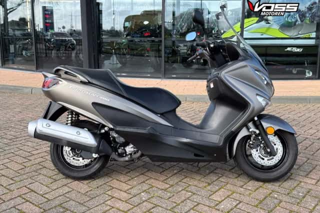Suzuki Burgman 200 (2017) thumbnail 1