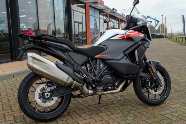 KTM Super Adventure 1390 (2026) thumbnail 4
