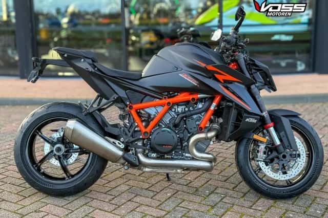 KTM 1390 Super Duke R (2026) thumbnail 1