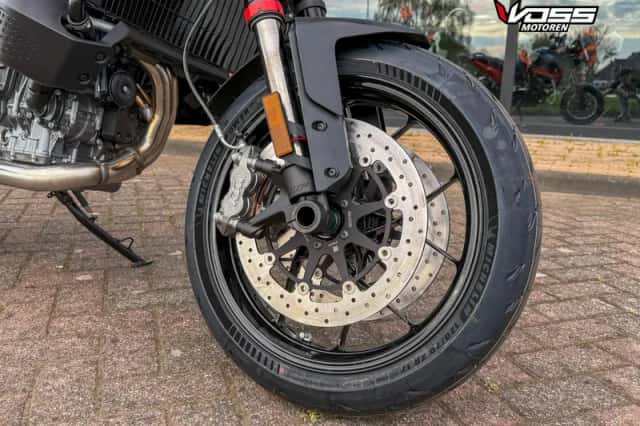 KTM 890 SMT (2026) thumbnail 4