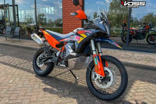 KTM 890 Adventure R Rally (2026) thumbnail 2