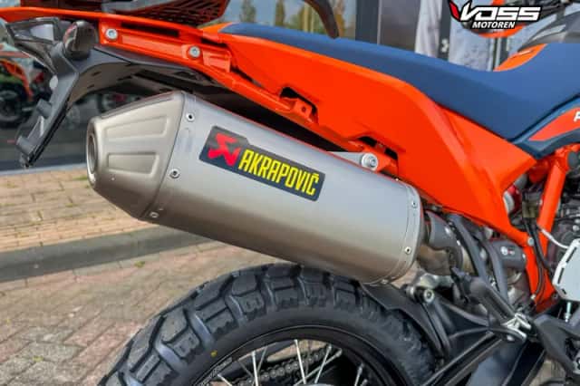 KTM 890 Adventure R Rally (2026) thumbnail 6